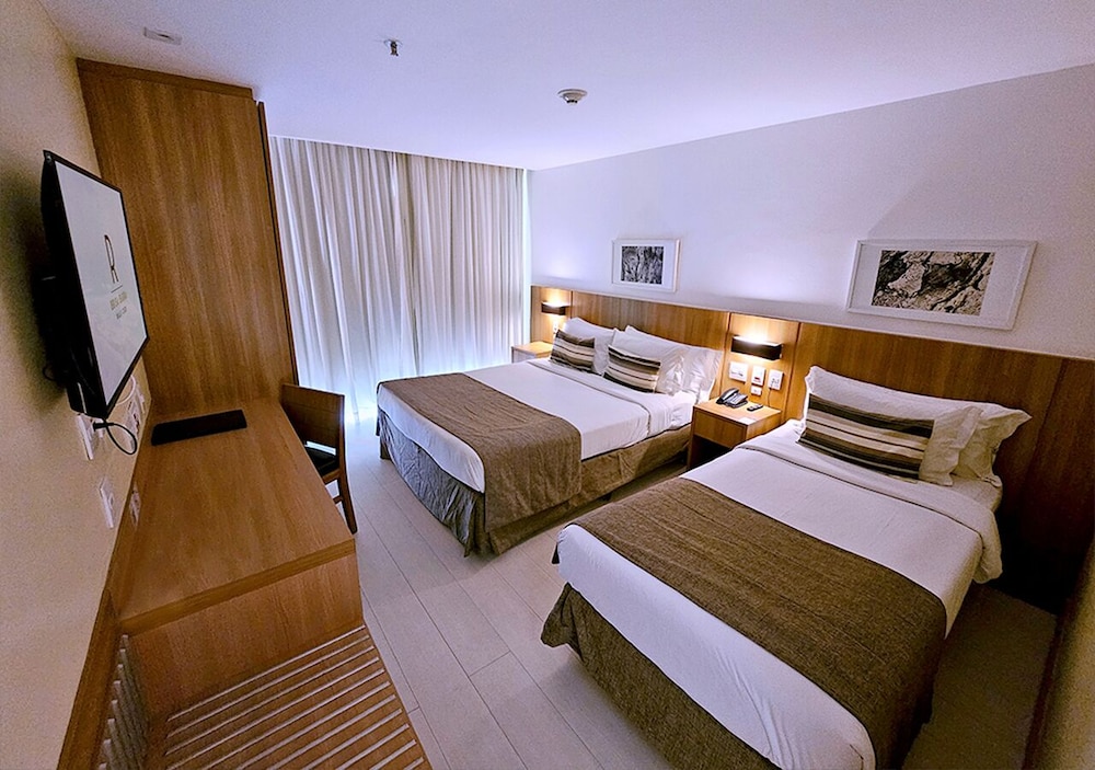 Superior Room, Bathtub, Partial Sea View