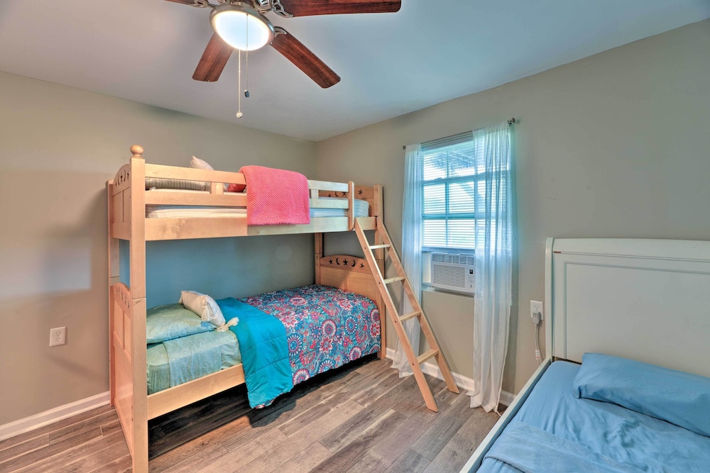 House (4 Bedrooms) photo 1