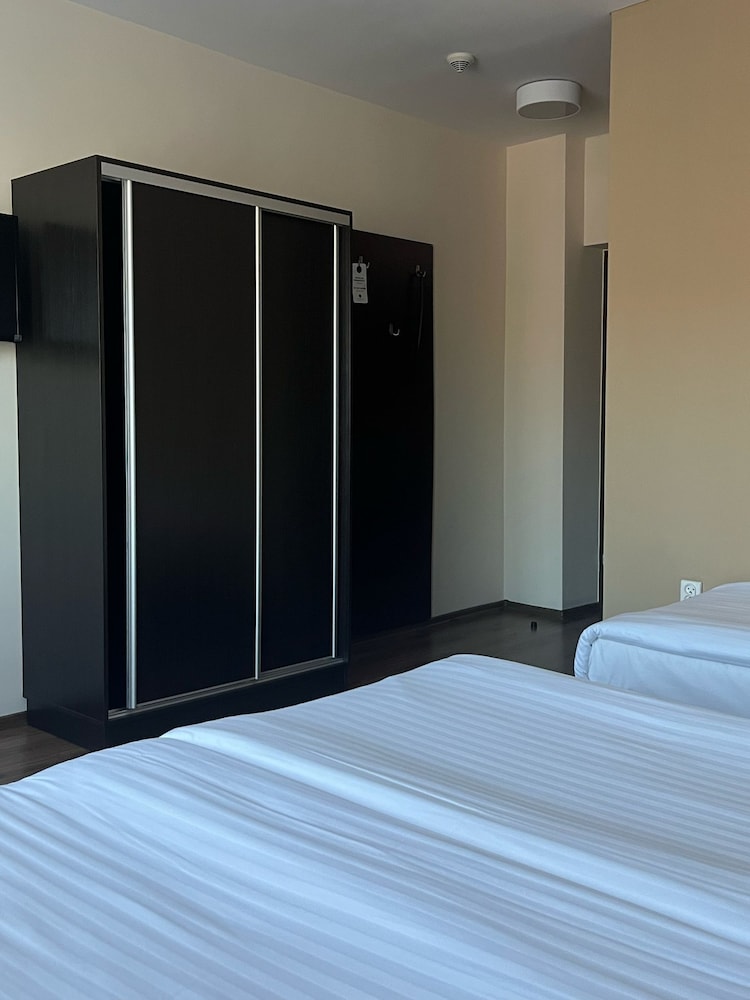Family Triple Room photo 3