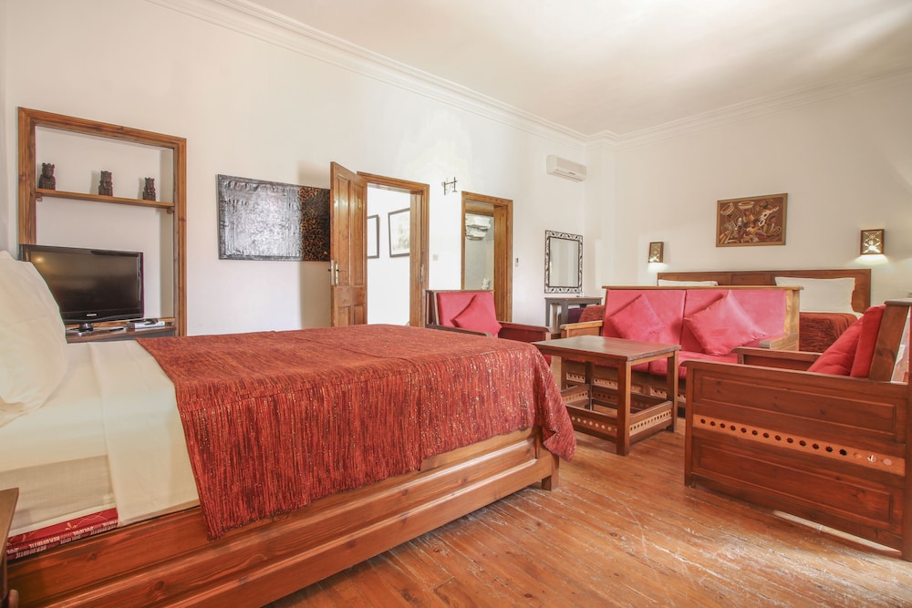 Deluxe Suite