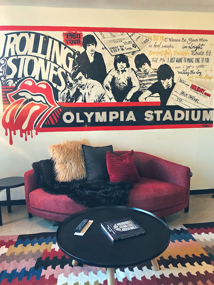 Suite (Rock N Roll) photo 3