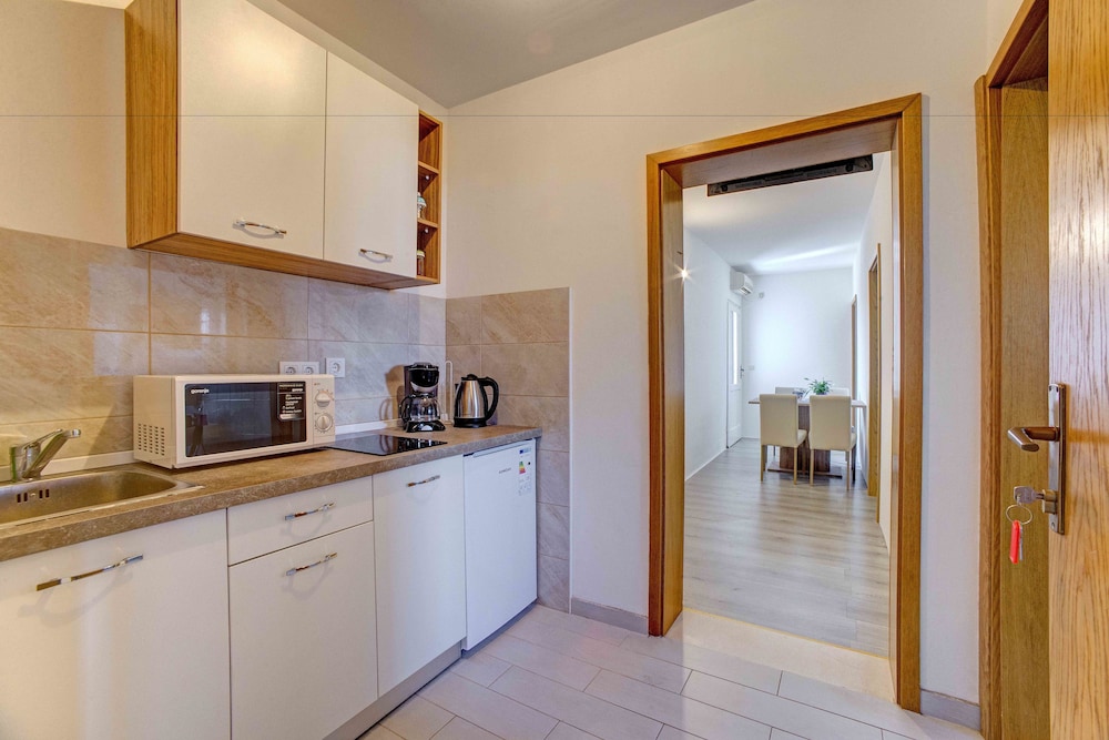 Apartment, Balcony