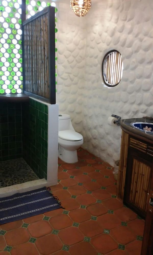 Standard Suite, Ensuite, Sea View (DBL) photo 3