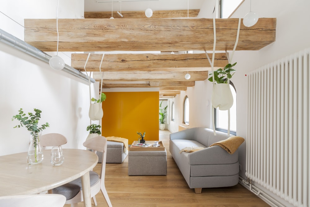 Family Apartment, City View (1)