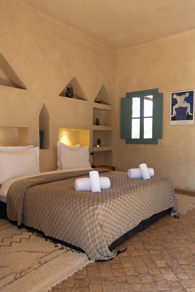 Deluxe Studio, 1 Bedroom photo 1