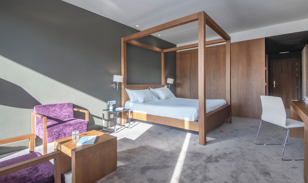 Suite Junior (2 adultos + 2 niños) Suite Junior (2 adultos + 2 niños)