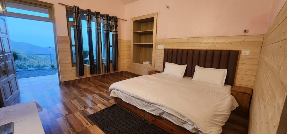 Deluxe Room, Mountain View photo 1