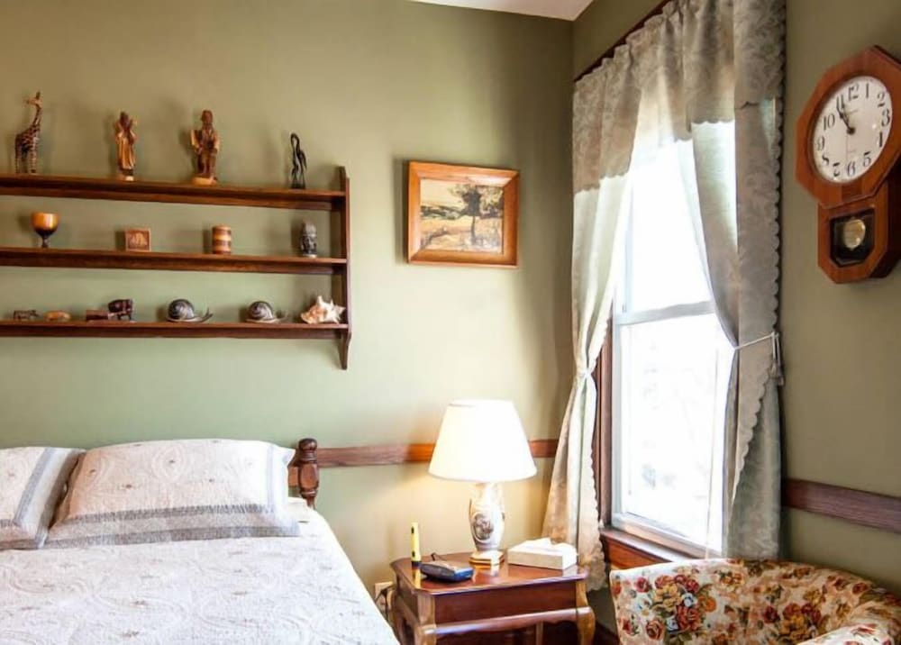 Room (Appalachian Room) photo 2