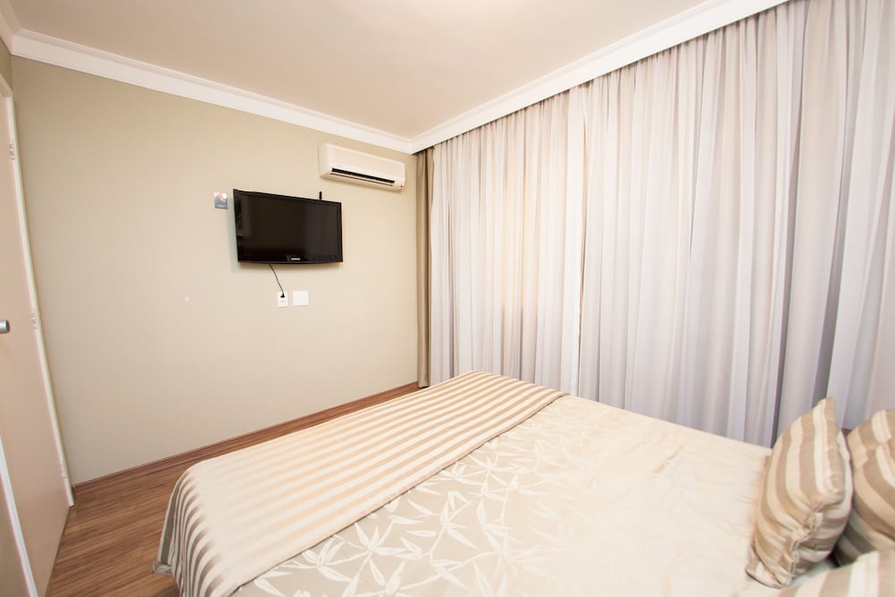 Executive Room, 1 Queen Bed - Photo 4