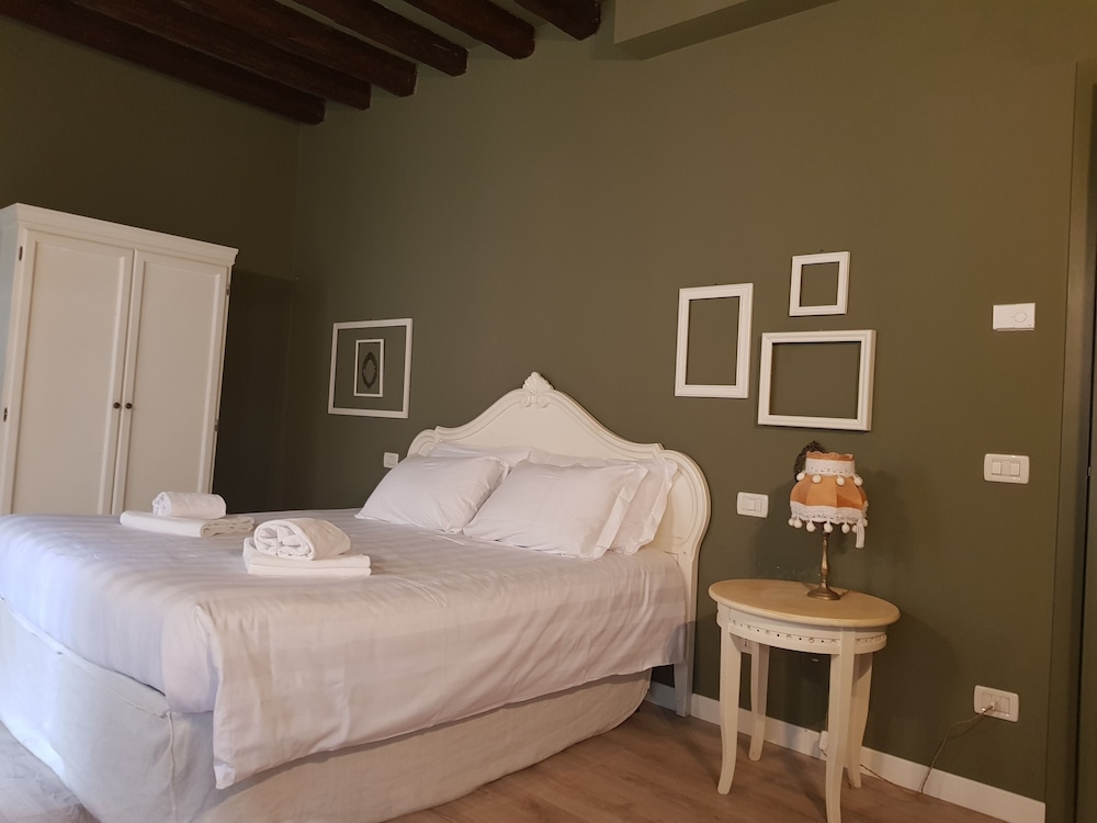 Double or Twin Room, Non Smoking photo 1