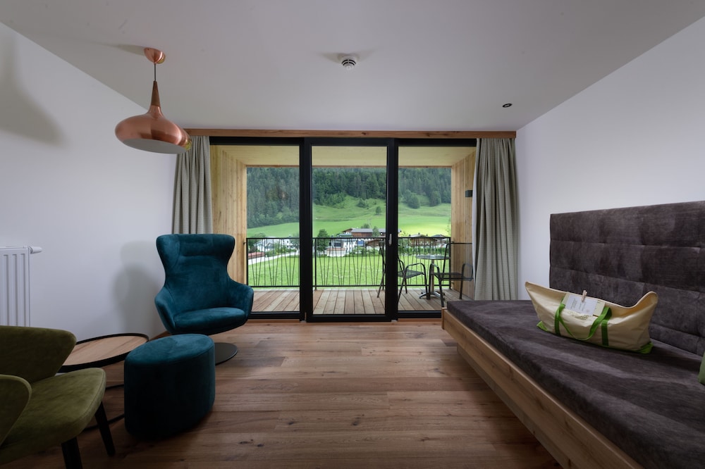 Junior Suite, Mountain View, Mountainside (Minze) photo 2