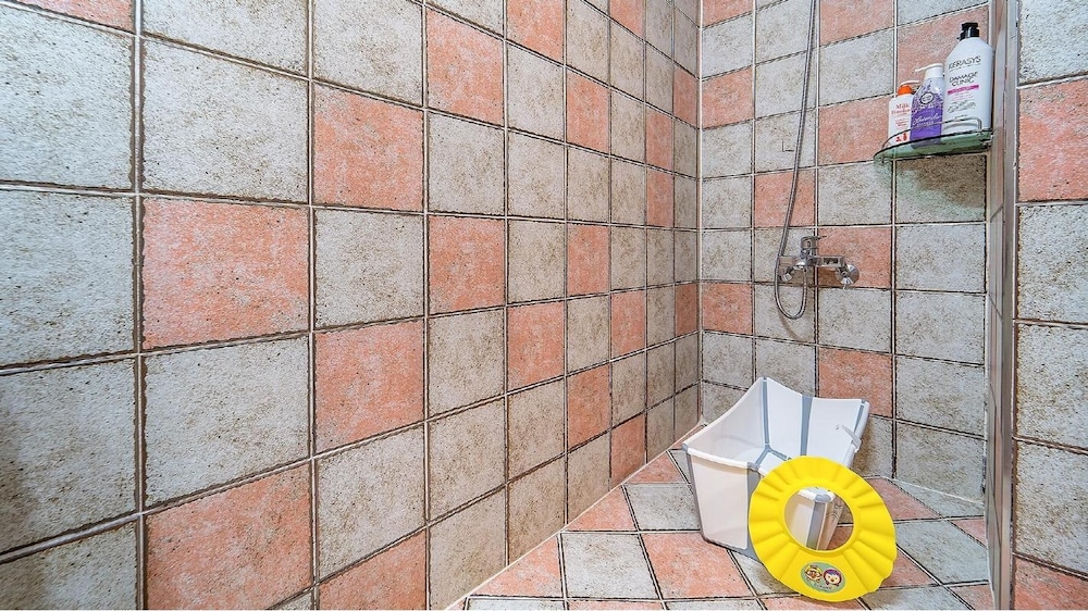 Basic Room, 1 Bedroom (Bada2 ( F1 ) - Kidsroom) photo 3