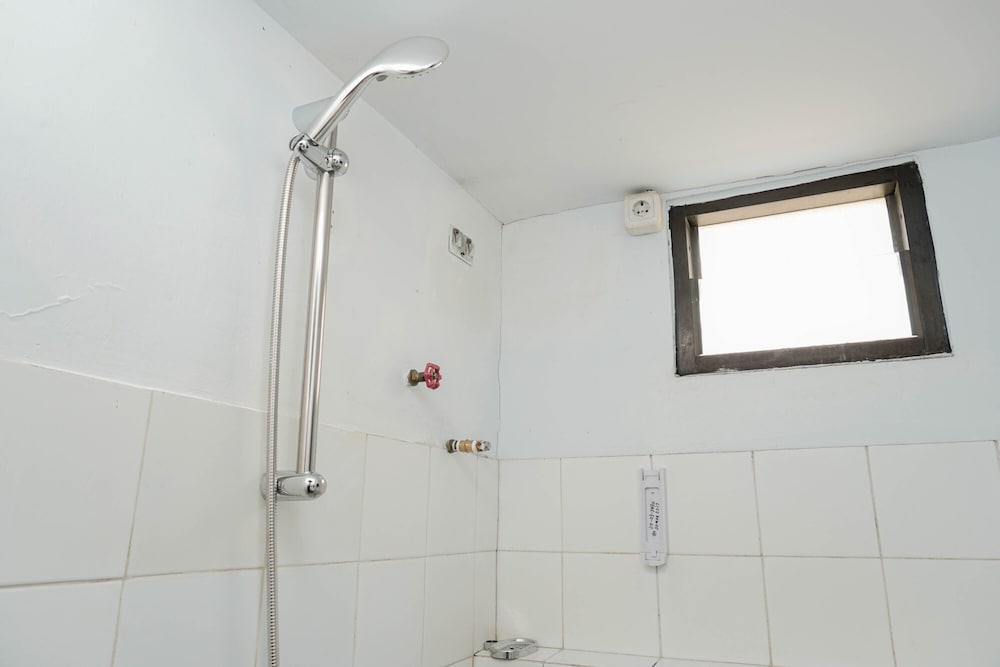 Room - Photo 3