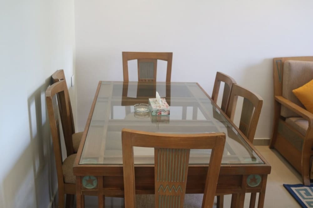 Suite, 2 Bedrooms - Photo 21