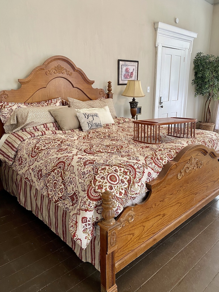 Presidential Room, Hill View, Slope side photo 2