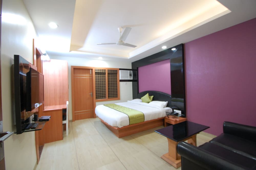 Deluxe Non AC Room