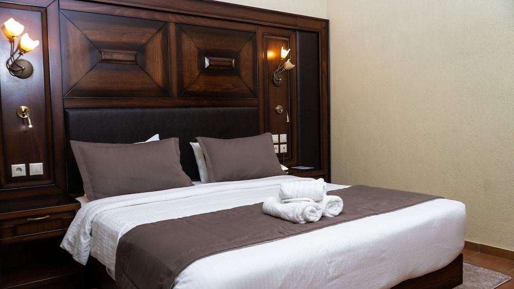 Double or Twin Room, Garden View - Photo 5