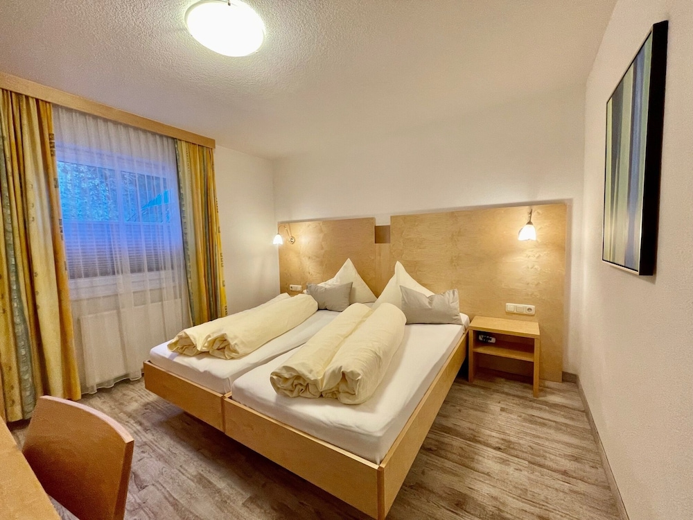 Cozy Double Room