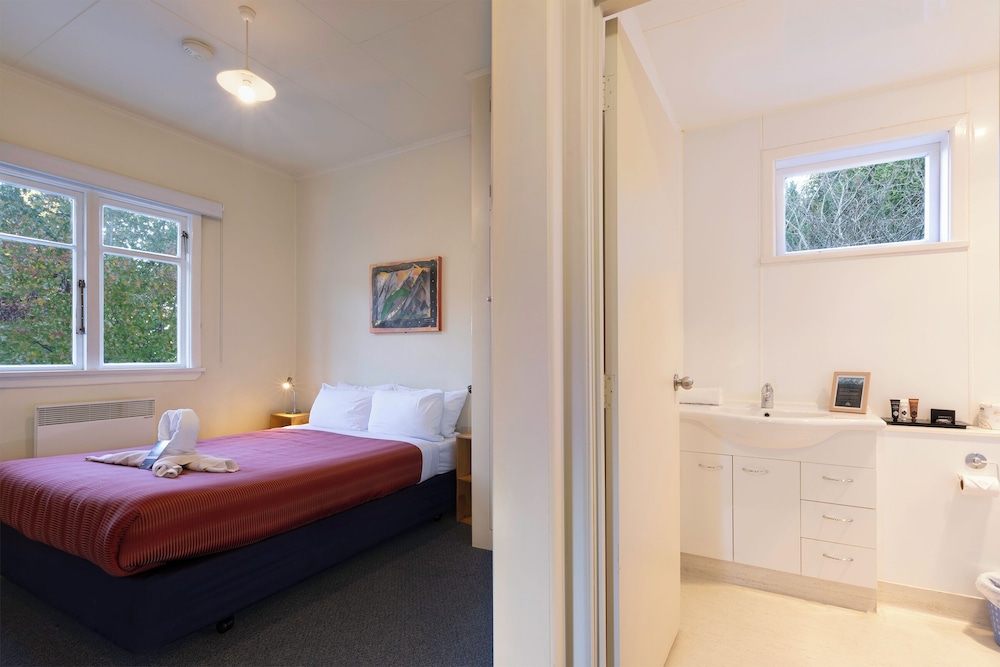 Double Room, 1 Double Bed (Ensuite) - Photo 5