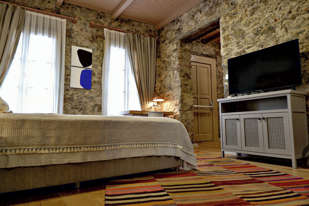 Deluxe Double Room, 1 Double Bed - Photo 6