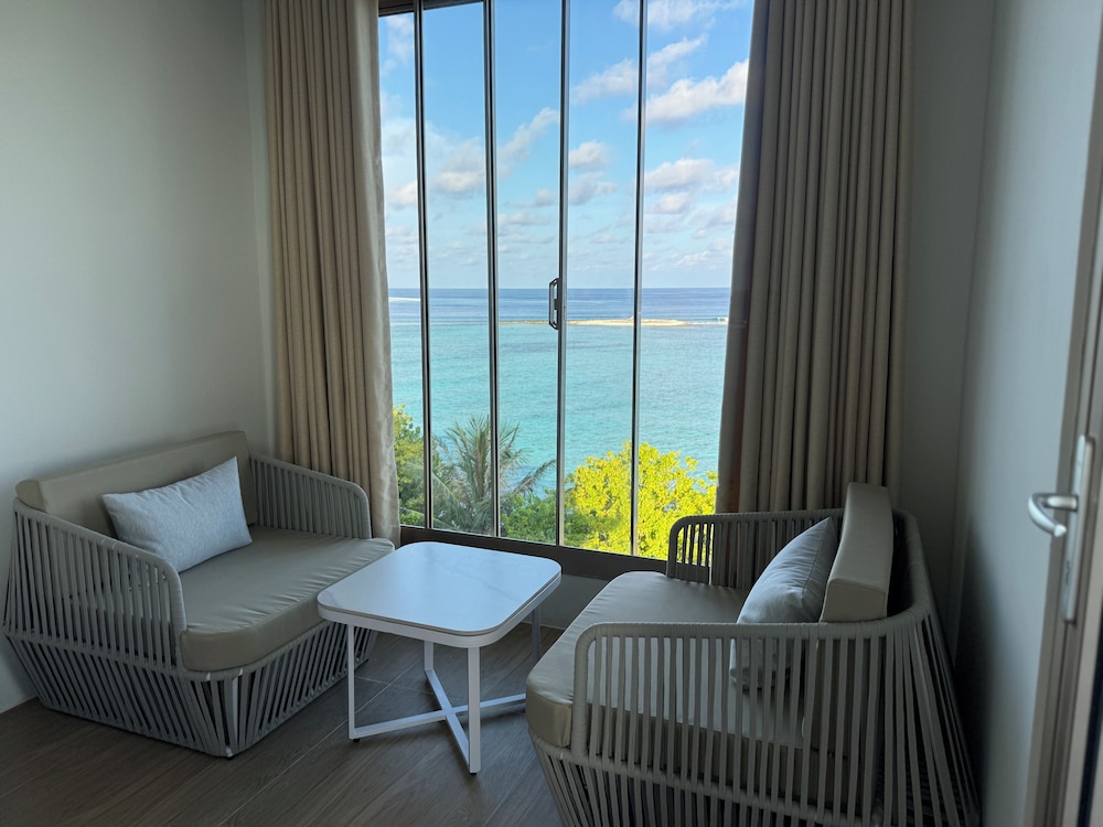 Family Triple Room, Sea View