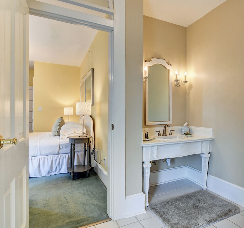 Garrity  Suite photo 2