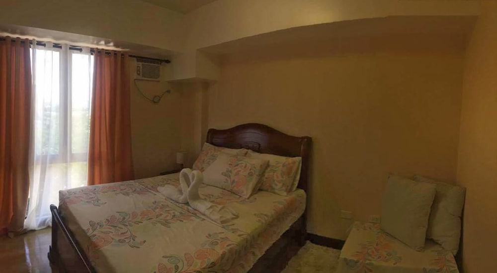 Condo, 2 Bedrooms photo 3