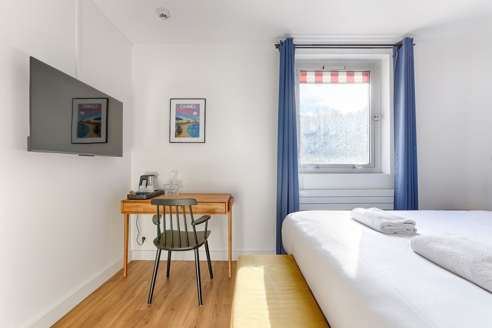 Deluxe Triple Room - Photo 8