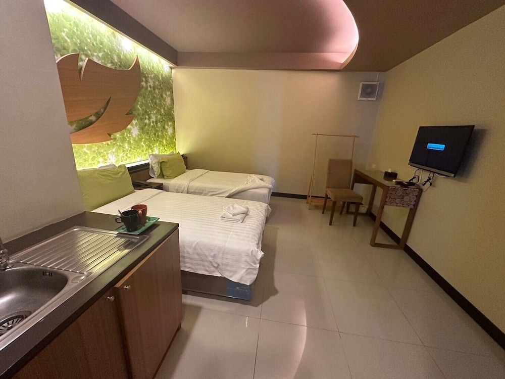Standard Double or Twin Room photo 2