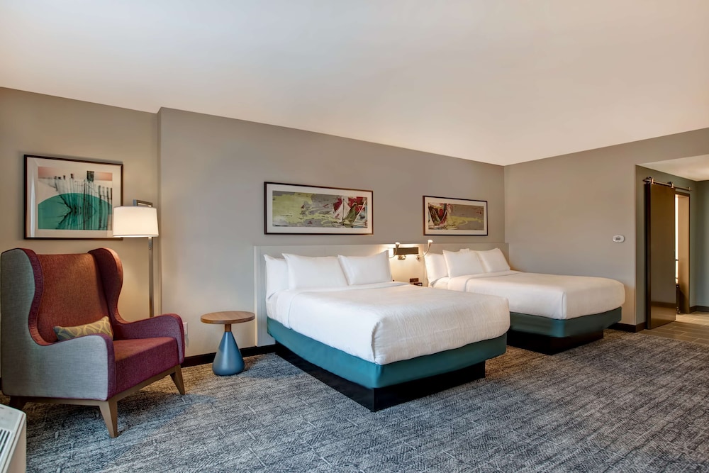 Room, 2 Queen Beds, Accessible (Hearing) photo 3