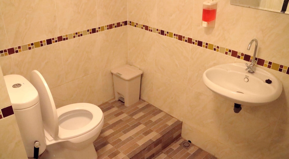 Standard Room - Photo 10