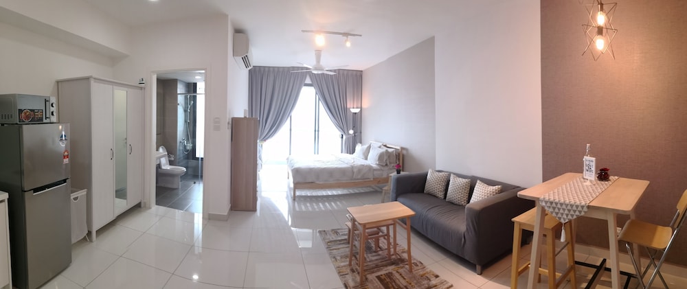 Standard Studio Suite, Multiple Beds, Non Smoking photo 2