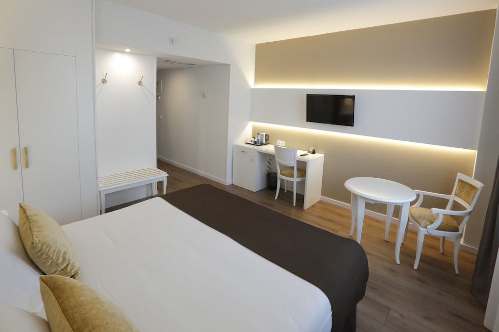 Double Room (King Size) - Photo 2