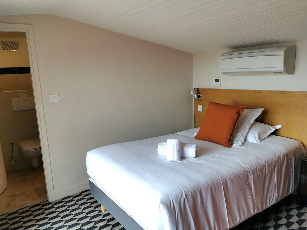 Single Room, Mountain View (Attic room)