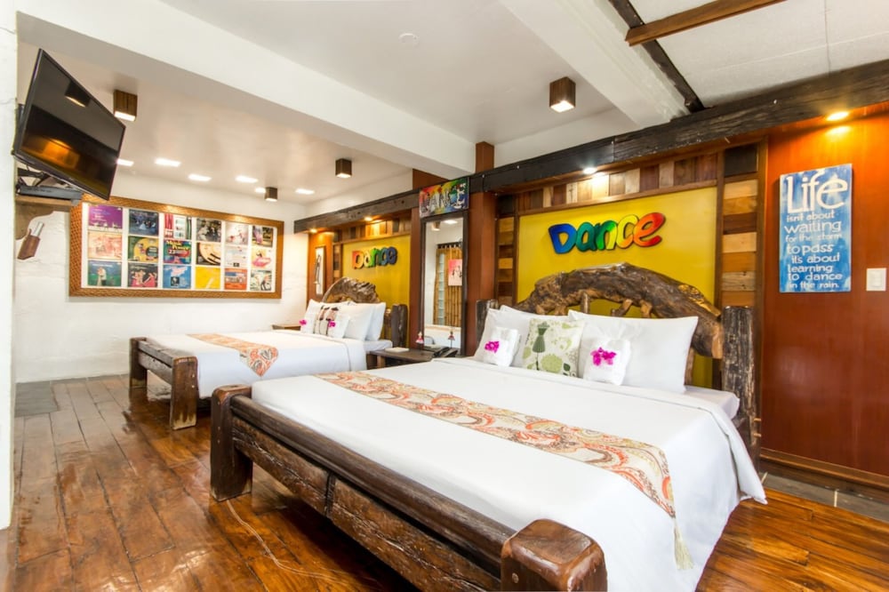 Sunset Suite 2 photo 2