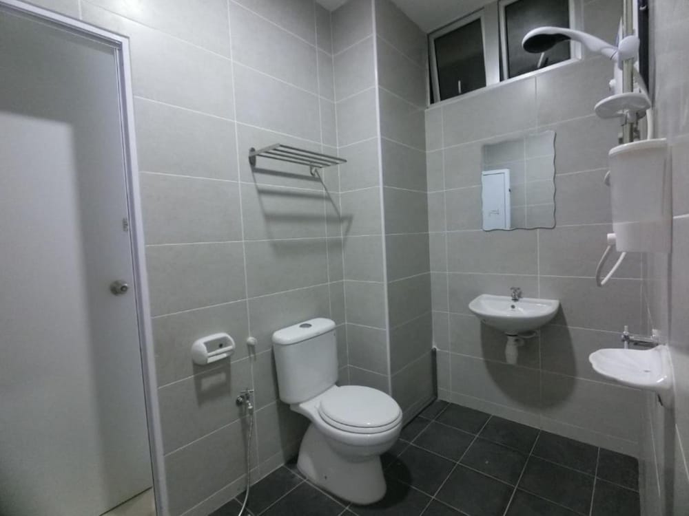 2 Bedroom Apartment photo 3