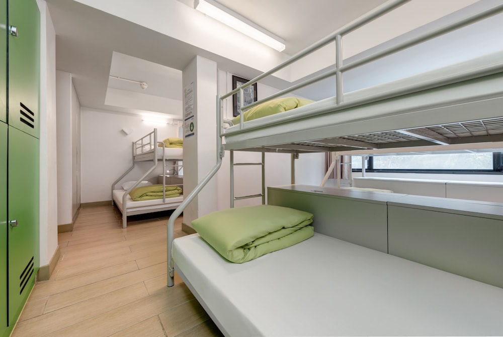 1 Bed in 8-Person Male Dormitory photo 2