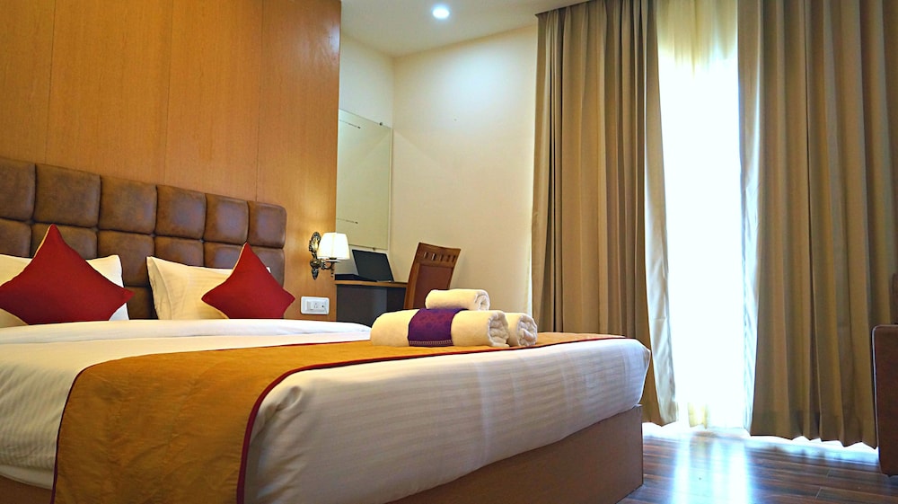 Deluxe Room - Photo 19
