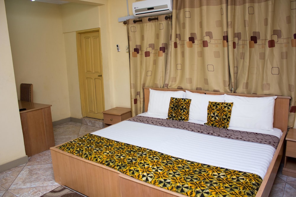 Standard Twin Room, Non Smoking photo 3