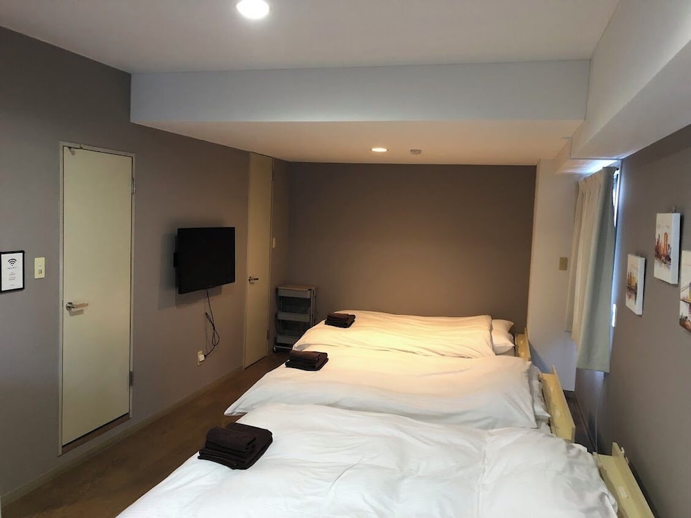 Nakano 302, NS - [Up to 6 Guests]1 Room (40sqm)/3 beds/7 min to Nearest Station/Close to Shinjuku photo 2