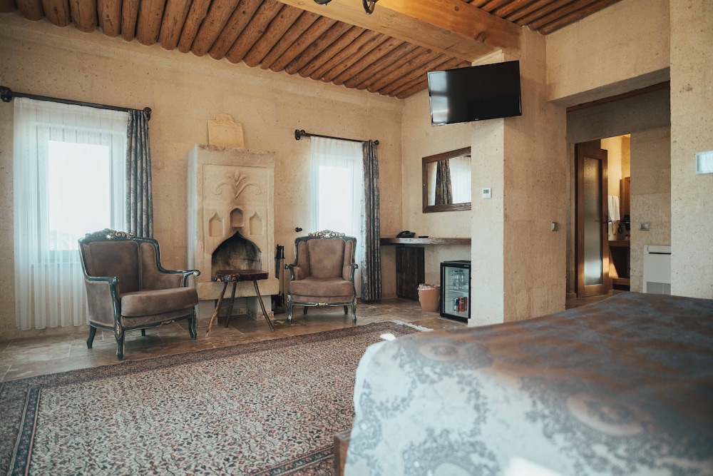 Deluxe Stone Suite with Stone - Photo 53