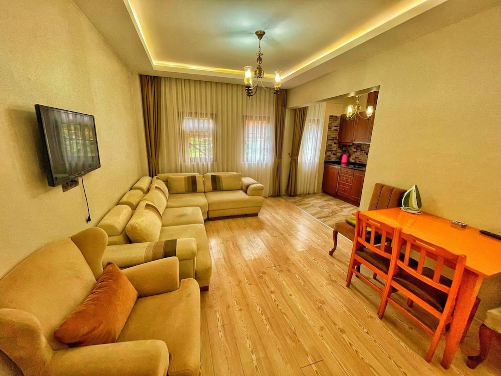 Family Apartment photo 1