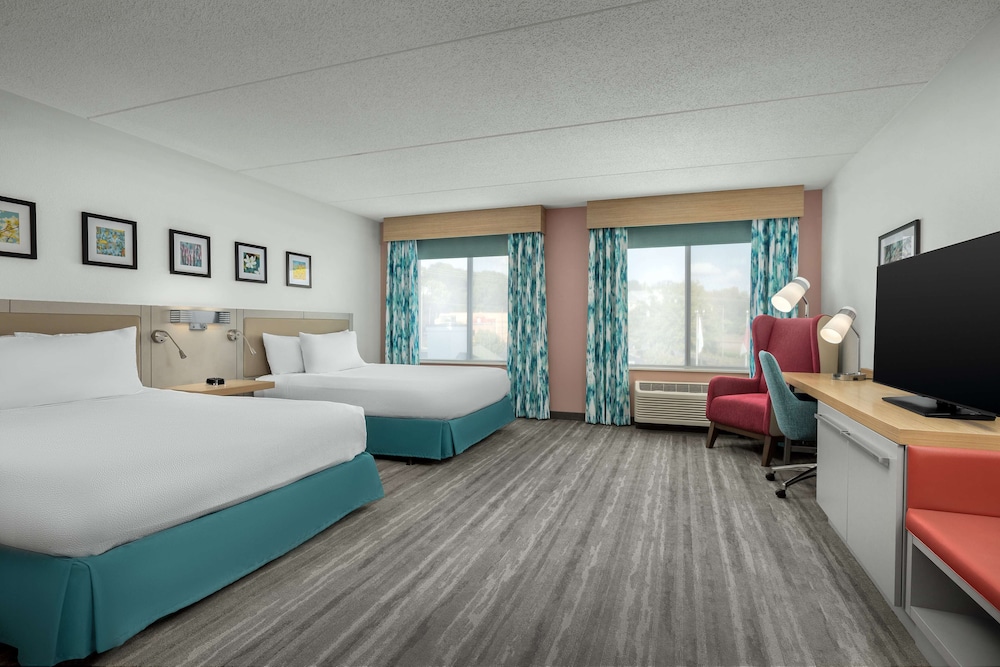 Room, 2 Queen Beds, Accessible (Mobility, Roll-in Shower) - Photo 1