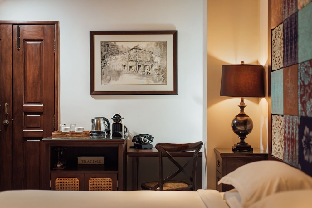 Deluxe Room - Photo 10