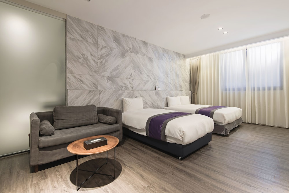 Deluxe Triple Room, Multiple Beds photo 3