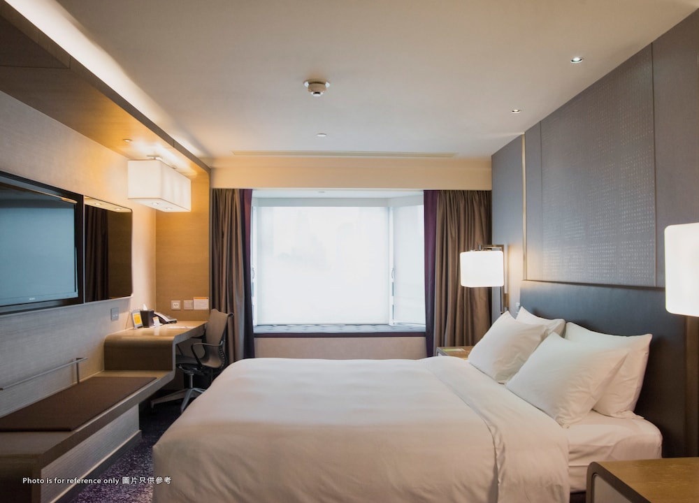 Plaza Suite photo 3