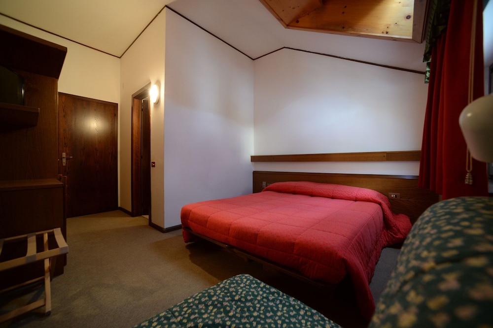 Triple Room (3+1) photo 1