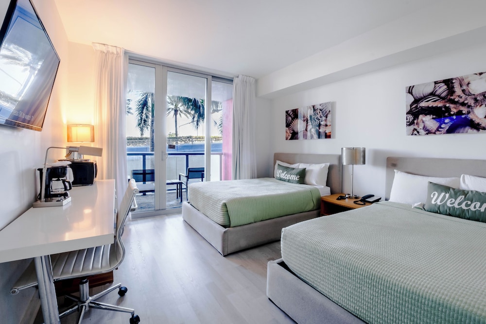 Deluxe Studio, 2 Double Beds