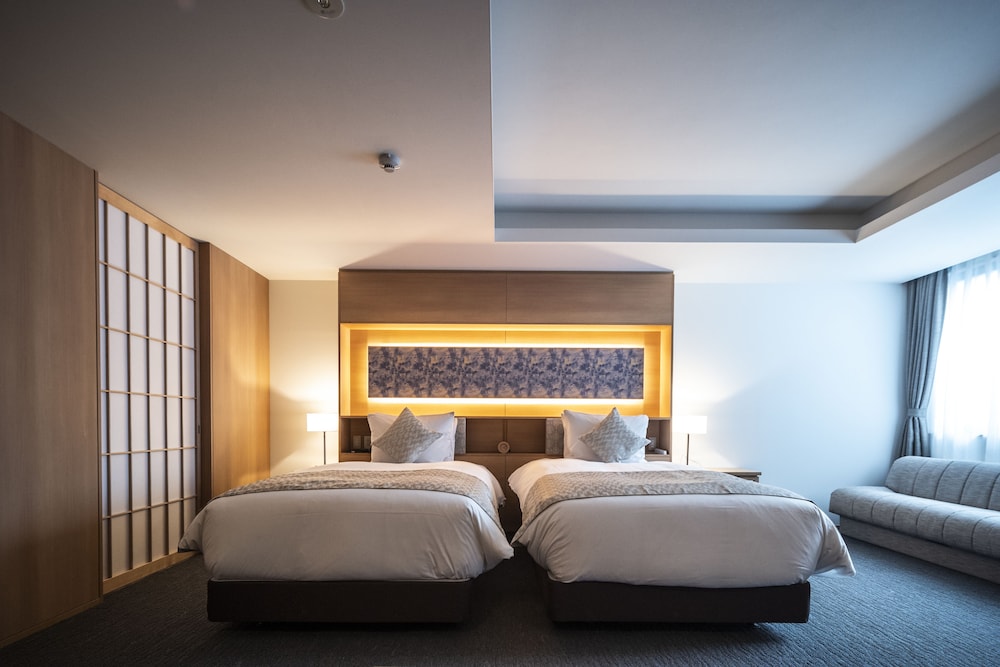 Family Suite Twin Room, Frosted Glass, Non Smoking photo 1