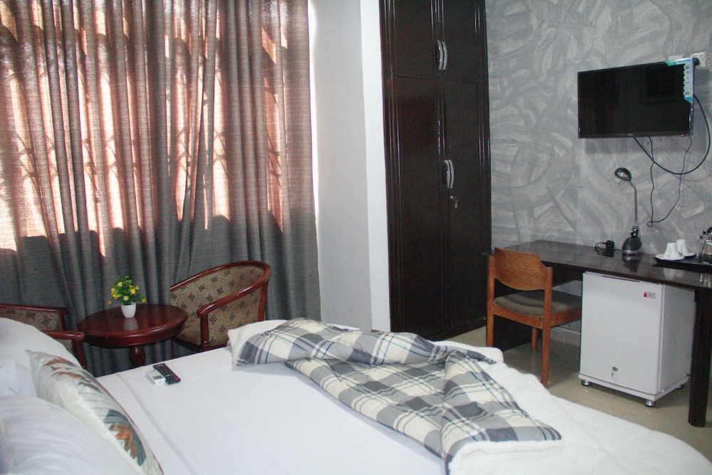 Standard Room, 1 Double Bed, Accessible, Private Bathroom photo 2